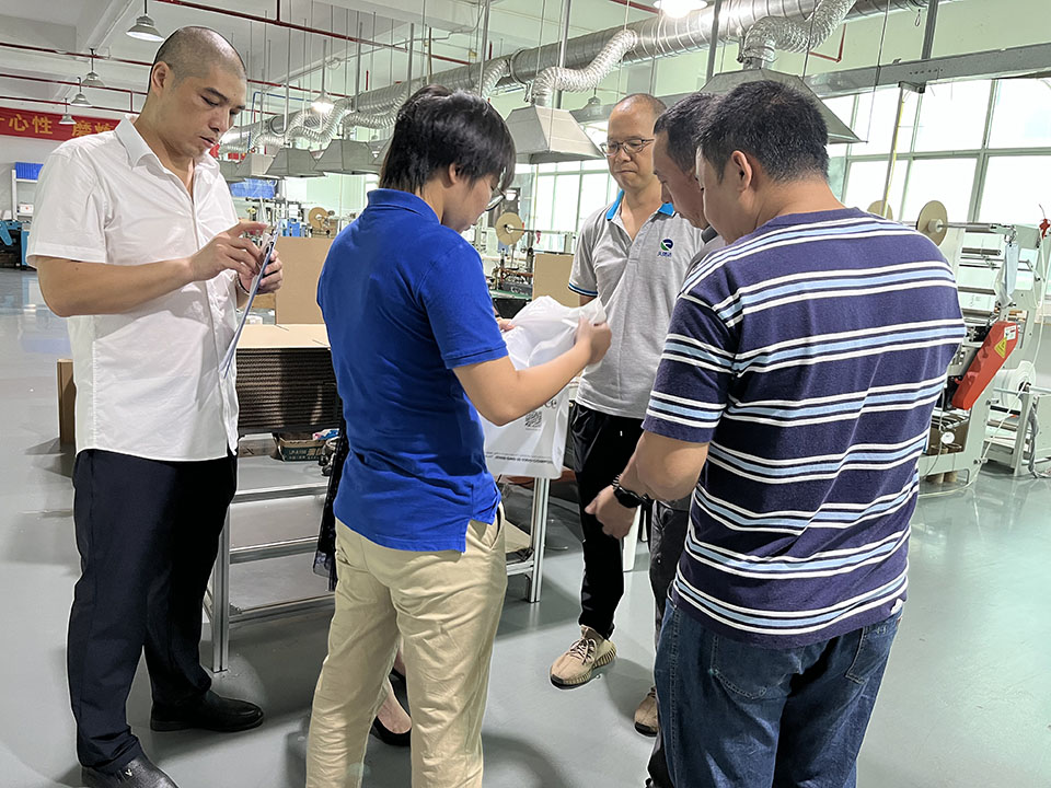 歡迎小米公司最后驗廠環(huán)節(jié)！(圖2)